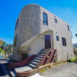 32 million yen Izu, Atami A stylish, cracked stone-pasted house featuring curved outer walls overlooking Taga Bay